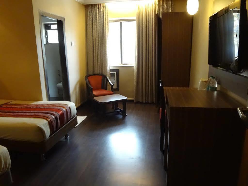 Hotel Landmark Fort Βομβάη Εξωτερικό φωτογραφία