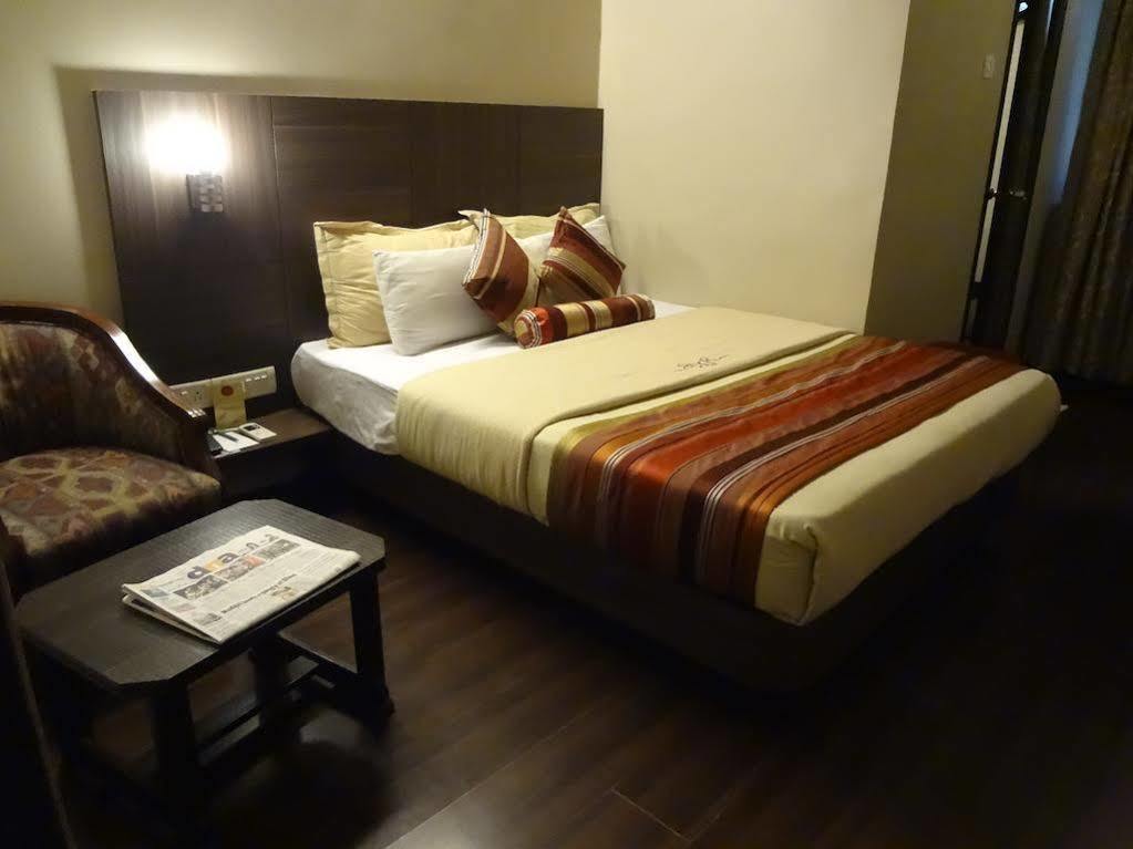 Hotel Landmark Fort Βομβάη Εξωτερικό φωτογραφία
